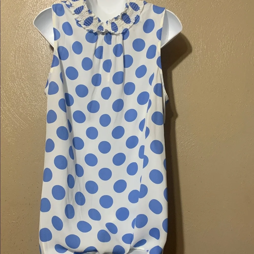 44. Talbots XL White and Blue Polka Dot Sleeveless Ruffled V-Neck Camisole NWT - Picture 2 of 4